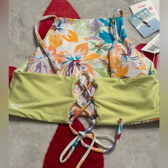 Roxy Printed Beach Classics Crop Bikini reversible Top Snow White Pualani Combo - Picture 8 of 10